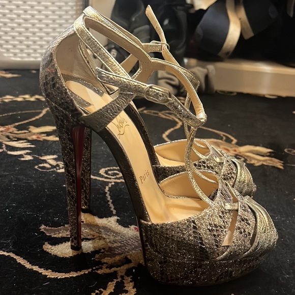 Limited Black/Silver sparkle Round Chick Christian Louboutin - Picture 4 of 5